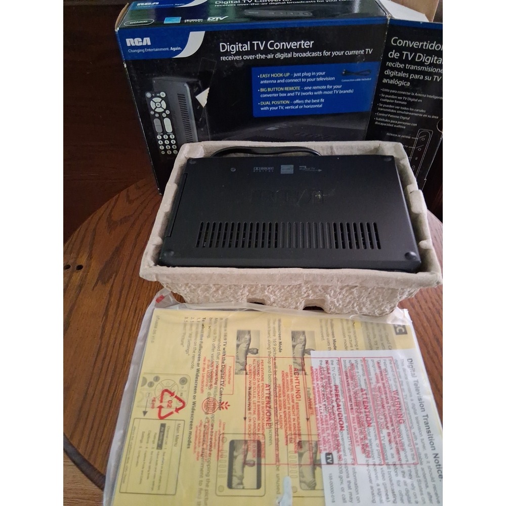 RCA DTA800B1 Digital TV Converter New Open Box
